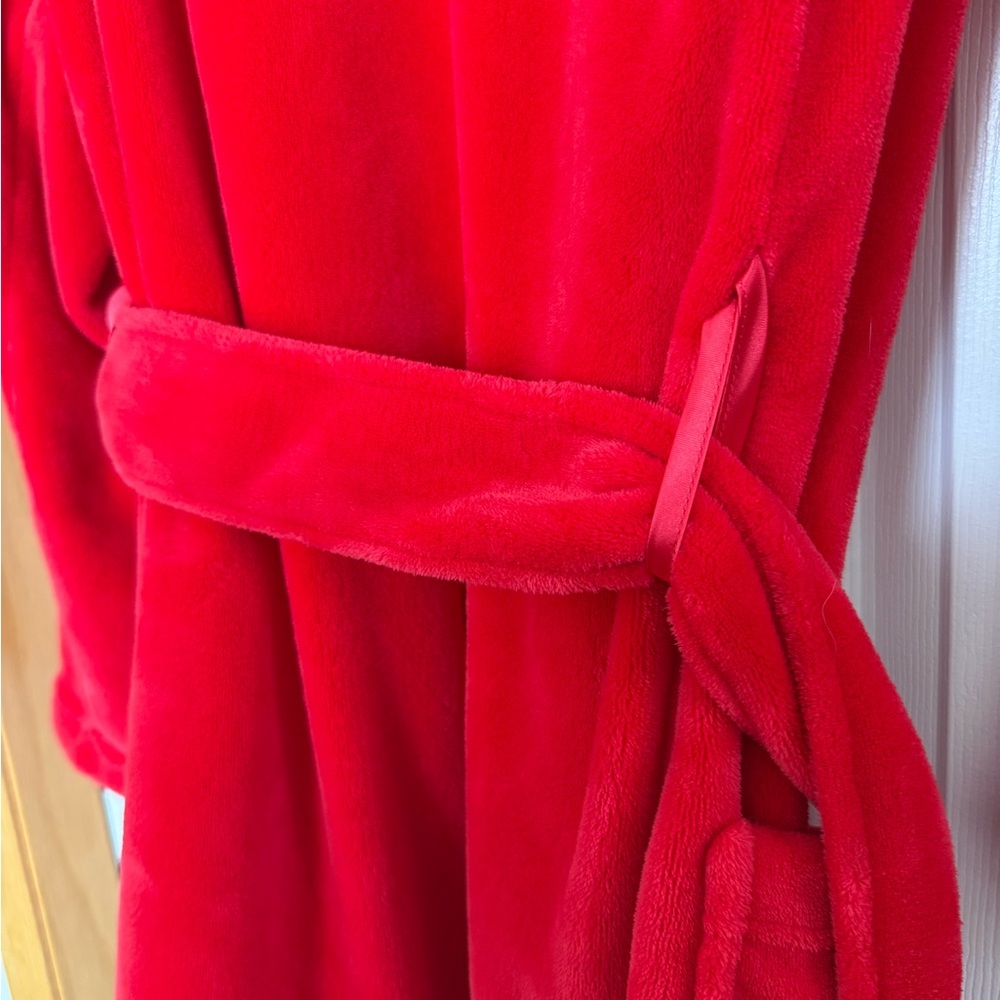 Victoria's Secret Red Robe Housecoat lounge wear Size Sm/Med - Picture 4 of 9